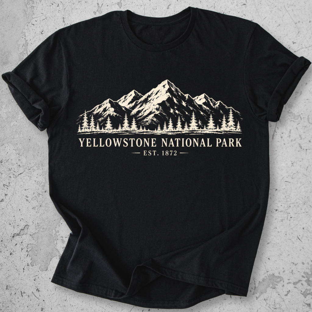 Yellowstone National Park vintage mountain crewneck t-shirt in Black 