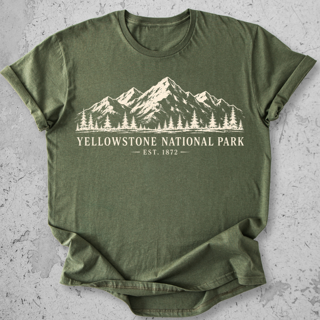 Yellowstone National Park vintage mountain crewneck t-shirt in Military green 
