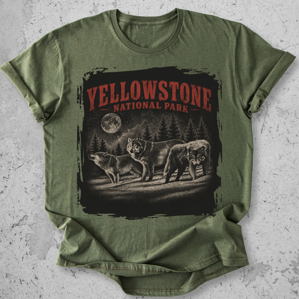 Yellowstone Wolves Vintage    T-Shirt